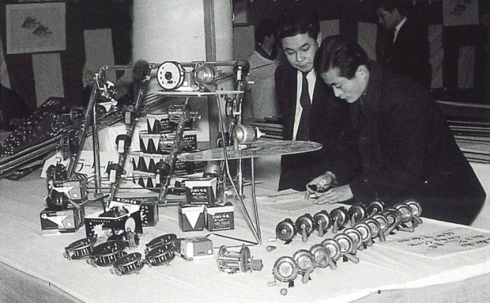 昭和37年
後のフィッシングショーの原型となる「釣用品見本市」を開催